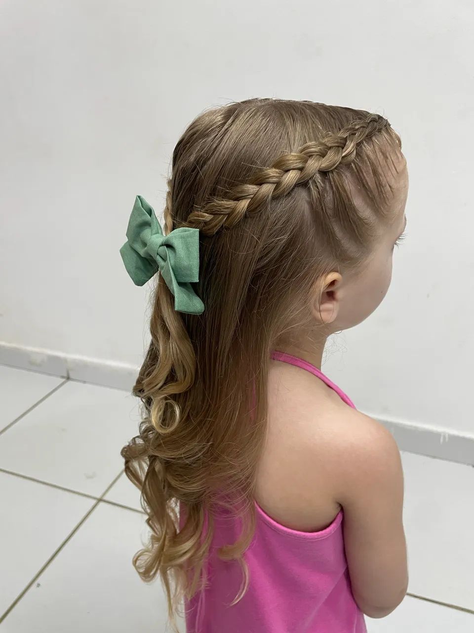 Vaga para cabeleireira em Studio de Beleza - Foto 4