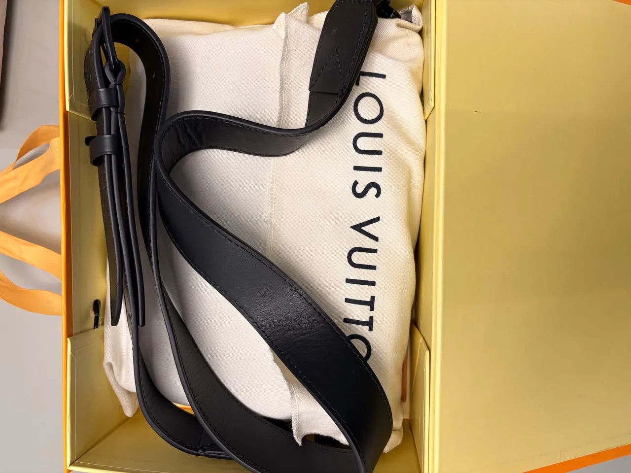 Shoulder Bag Estilo LV Monogram Eclipse - Preta | Excelente Esta - Foto 3