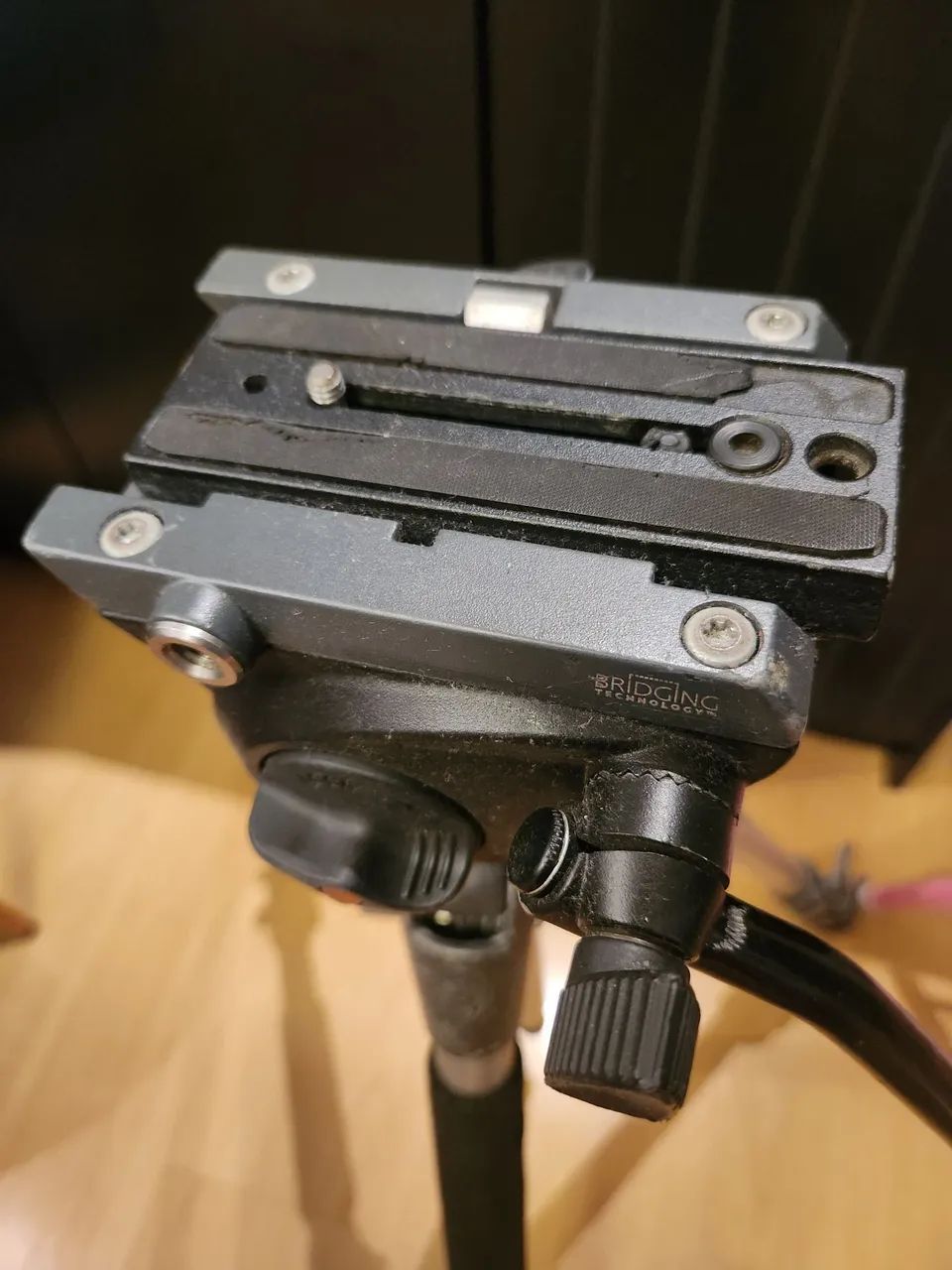 Cabeça de tripe Manfrotto MVH500AH (5KG) - Foto 2