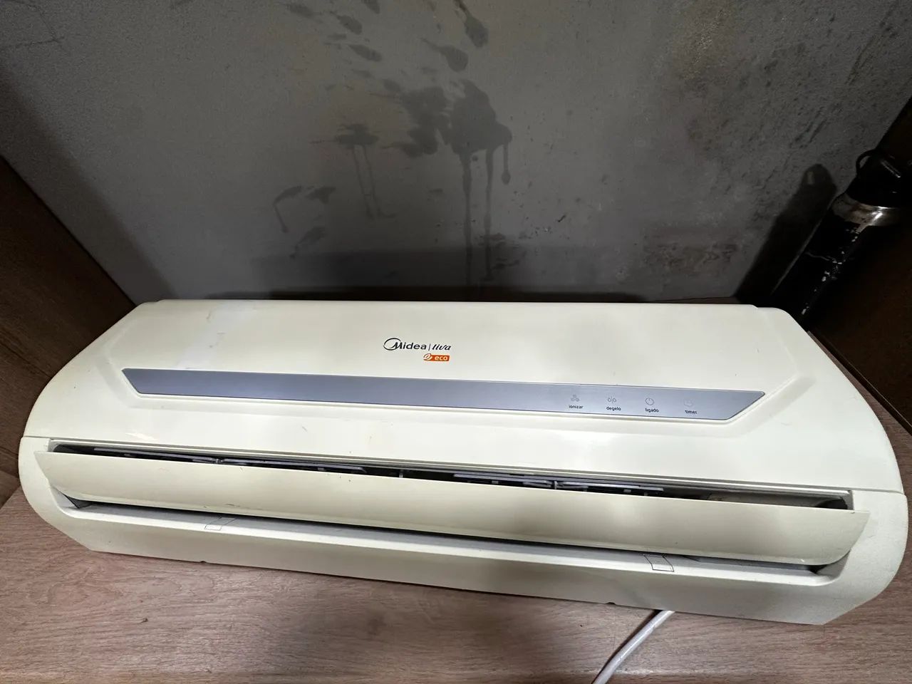 Ar condicionado 12000BTU Midea