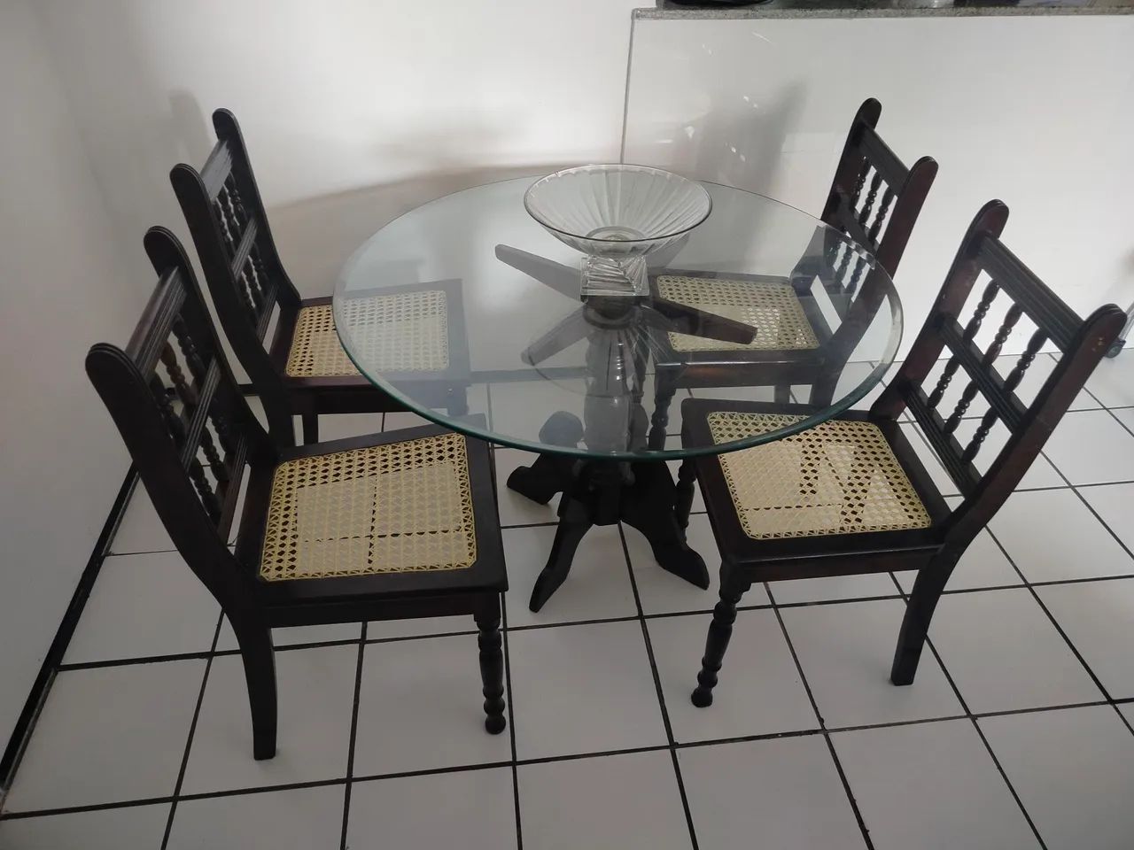Mesa Retro 4 Cadeiras em Palhinha - Foto 4