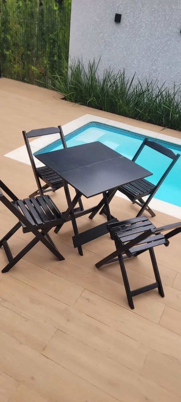 Mesa de bar com 4 cadeiras