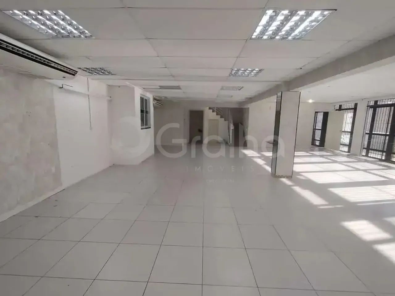 Imóvel para venda tem 542 metros quadrados com 9 quartos em Estreito - Florianópolis - SC - Foto 3