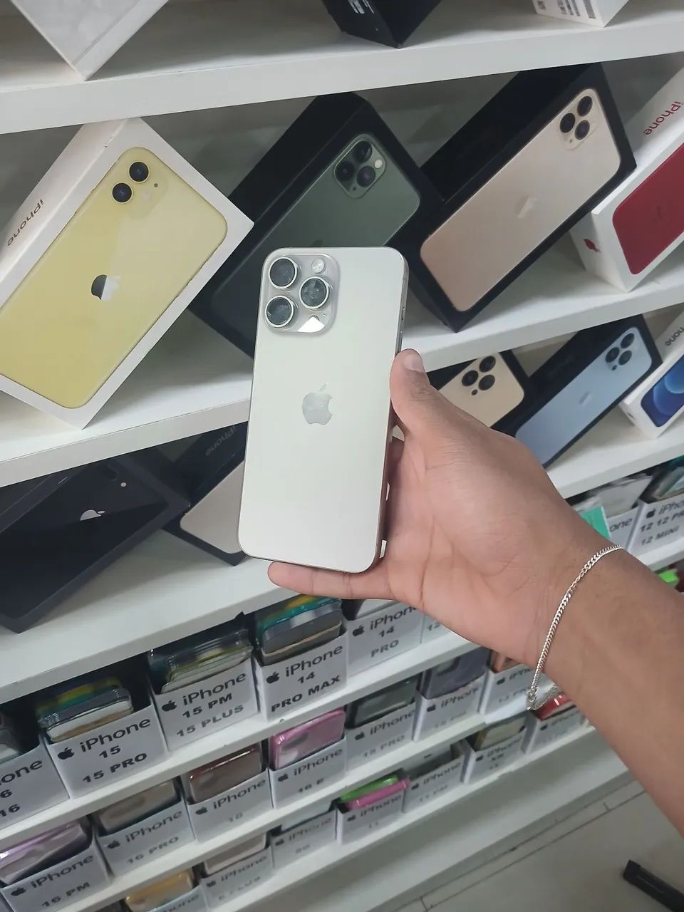 IPHONE 15 PRO MAX 