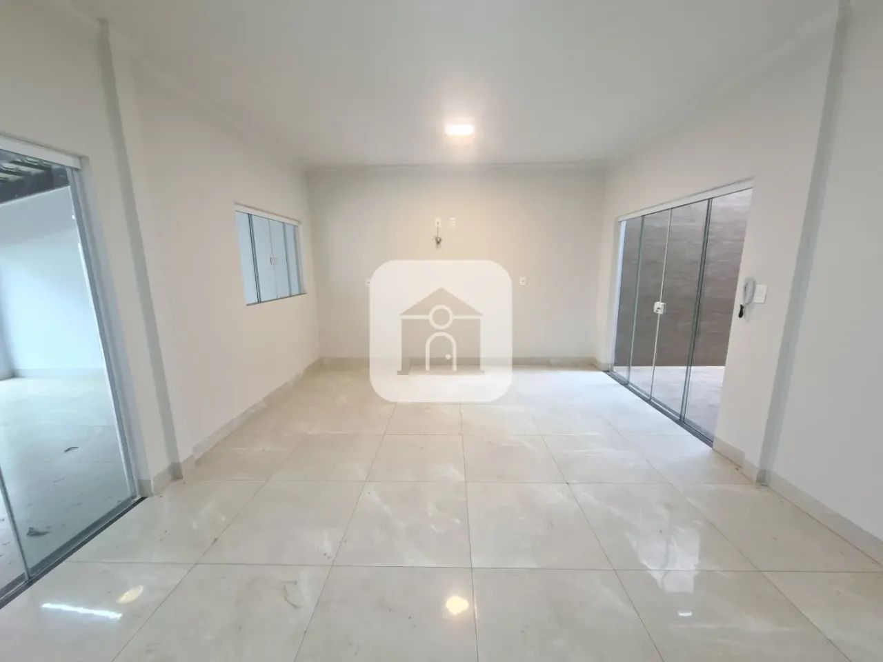 Casa para locação no bairro Granada