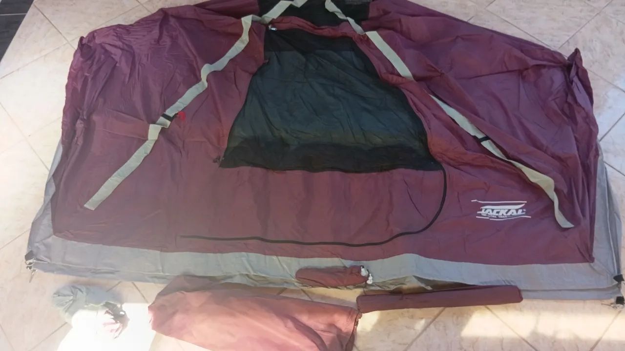 Barraca Camping 4 lugares usada  bom estado - Foto 2