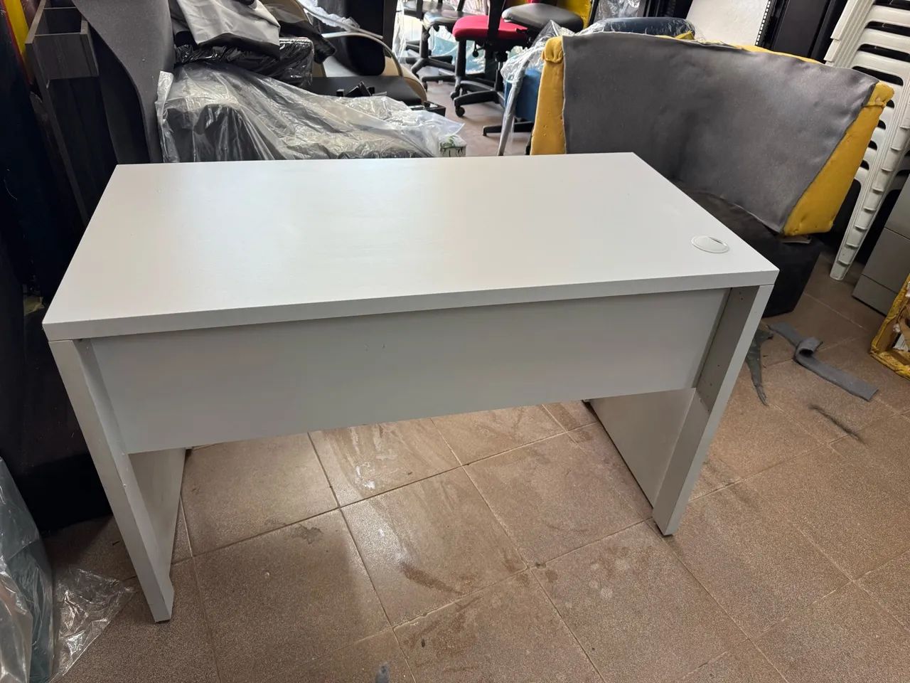 Mesa reta para escritório usada - Foto 3