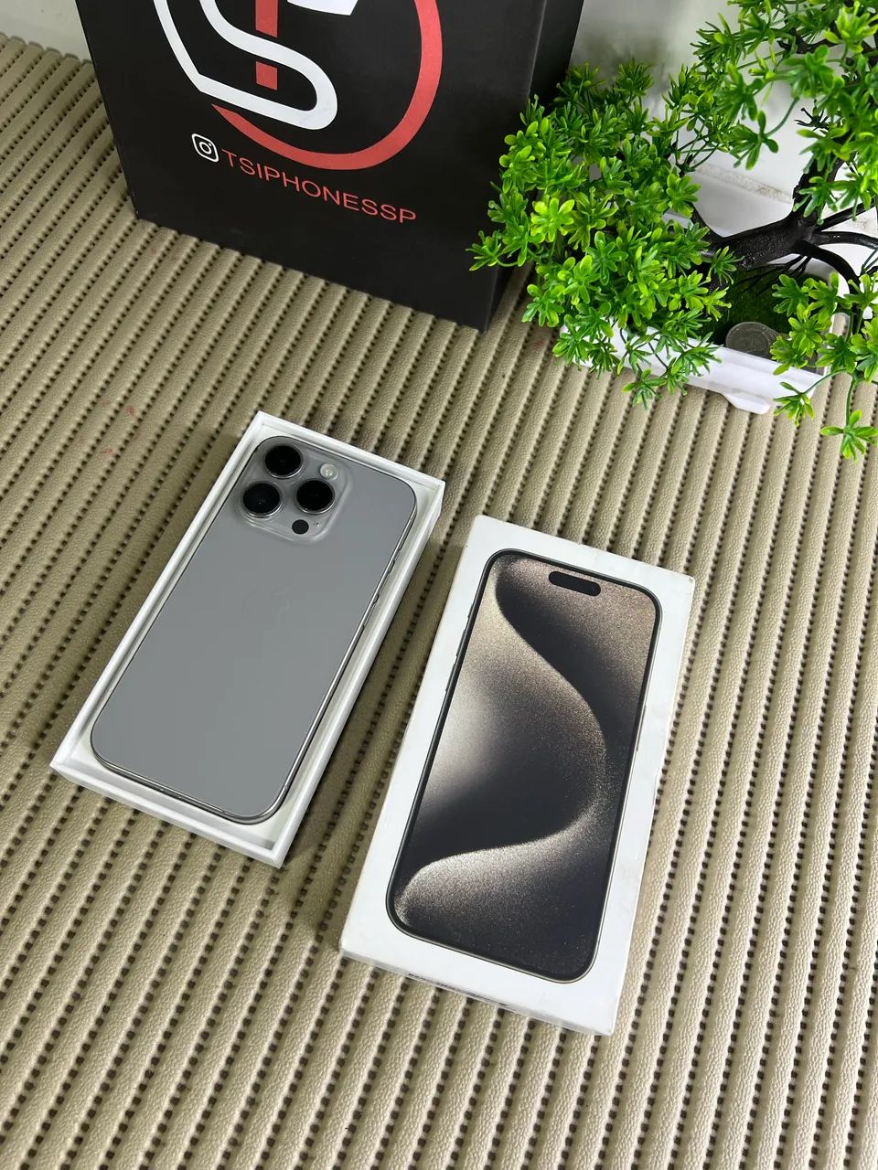 iPhone 15 Pro 256GB｜SIMフリー｜バッテリー86％ Iphone 15 pro 256Gb bateria 86% todo original - Celulares e