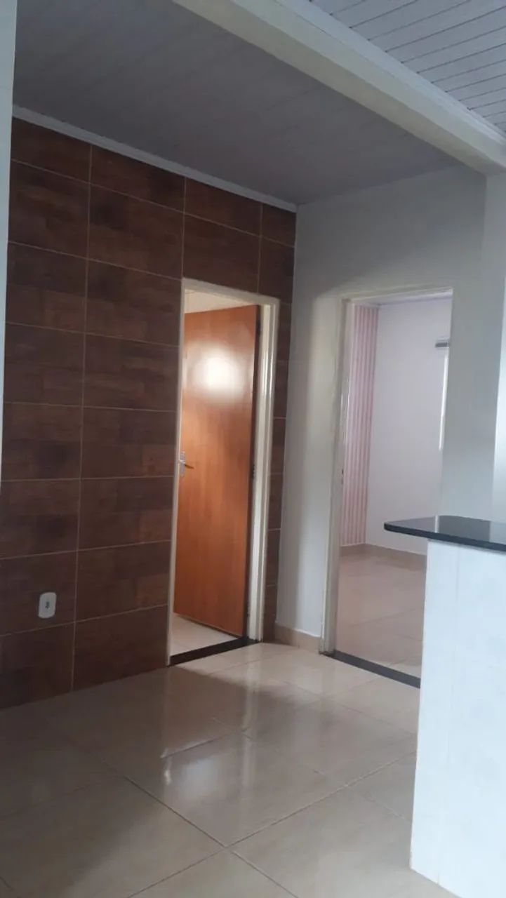 Casa 2 qts em condomínio 