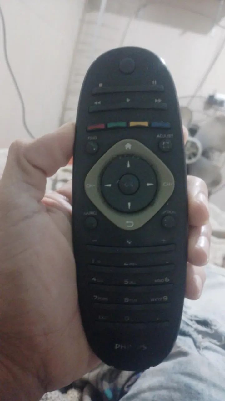 TV 32 polegadas semi nova 