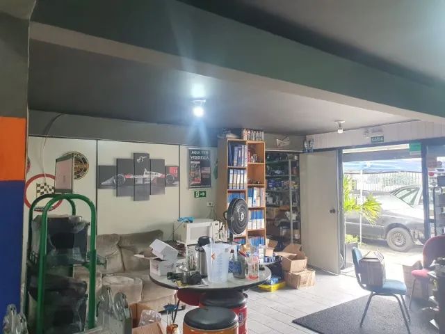 barracao comercial com sobrado integrado ao lado - Foto 4