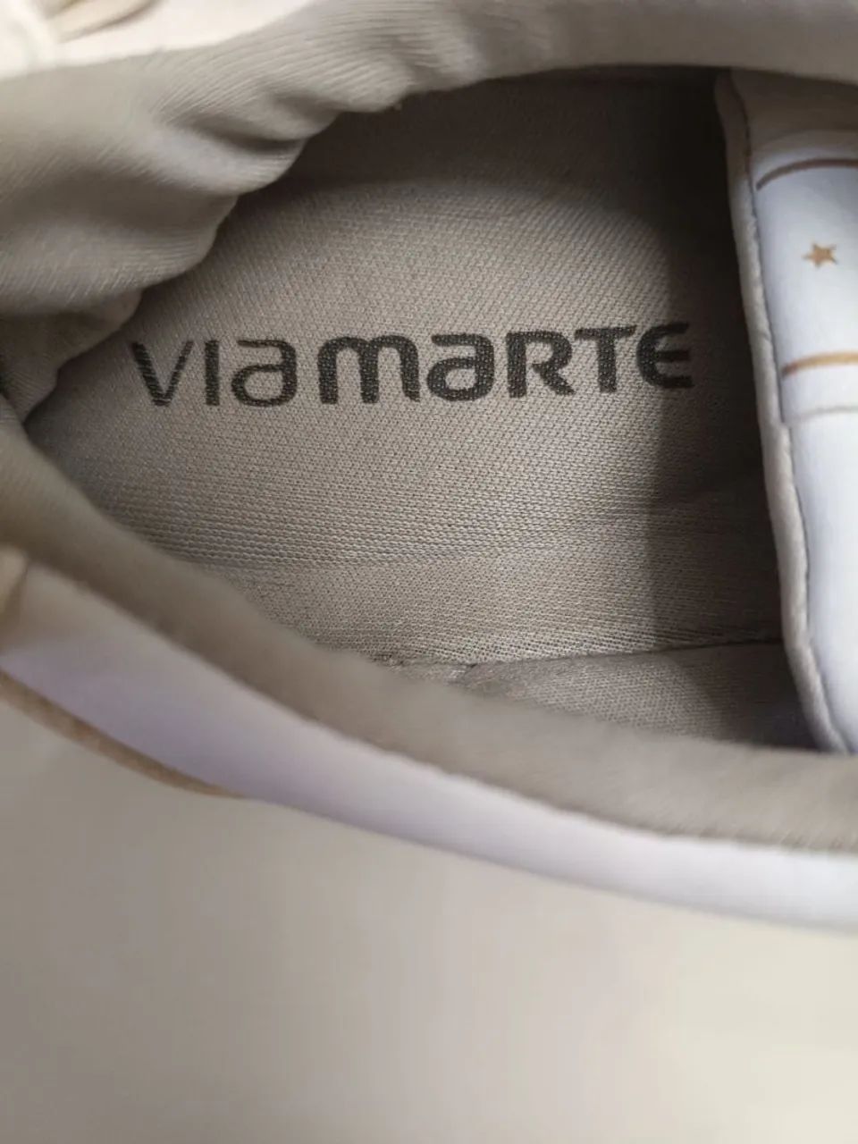 Tênis via Marte Branco Casual com Corrente Dourada e Strass ? - Foto 4