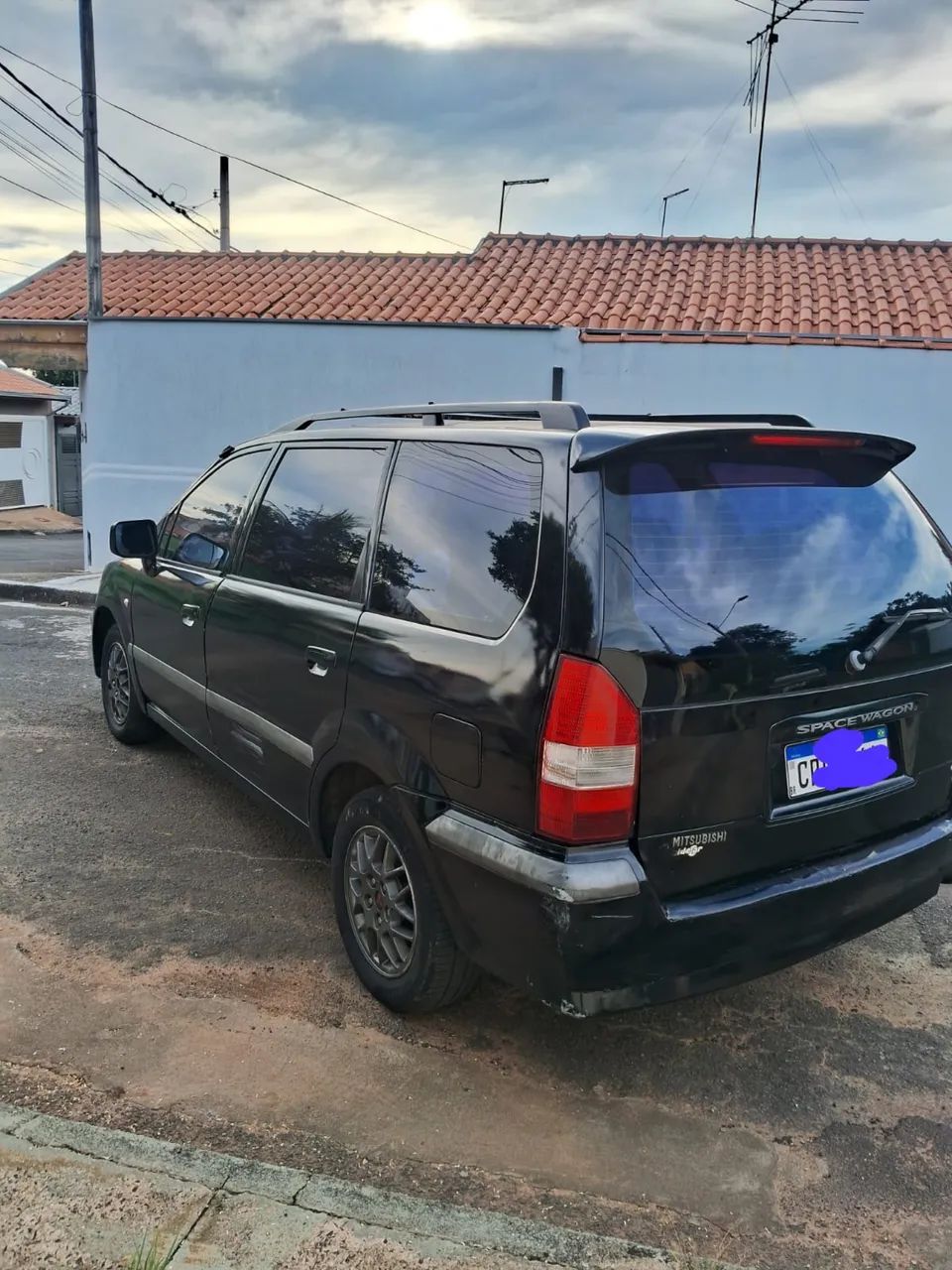 Mitsubishi Space Wagon/ Glxi 2.4 1999 - Foto 2