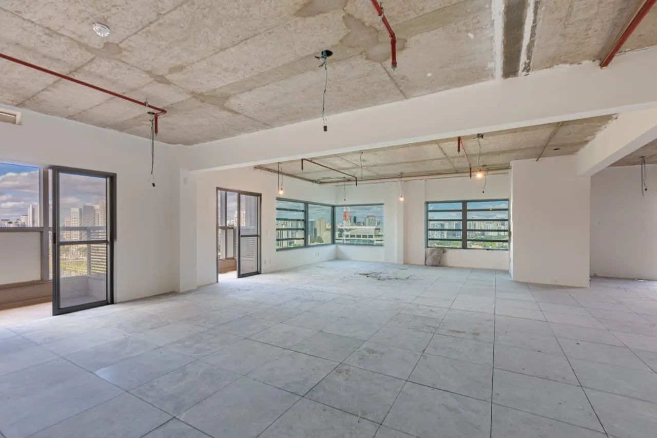 Sala comercial na Rua Francisco Tramontano, 101 - Sala 10  160 m²