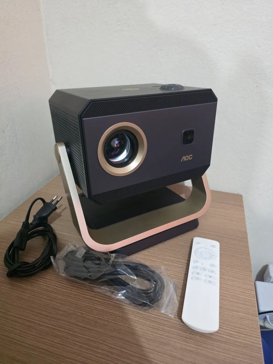 Projetor AOC Star1 Android (Usado uma vez)