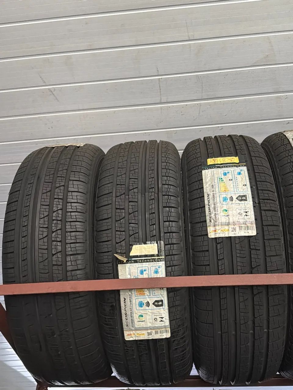 Pneu Pirelli - Foto 2