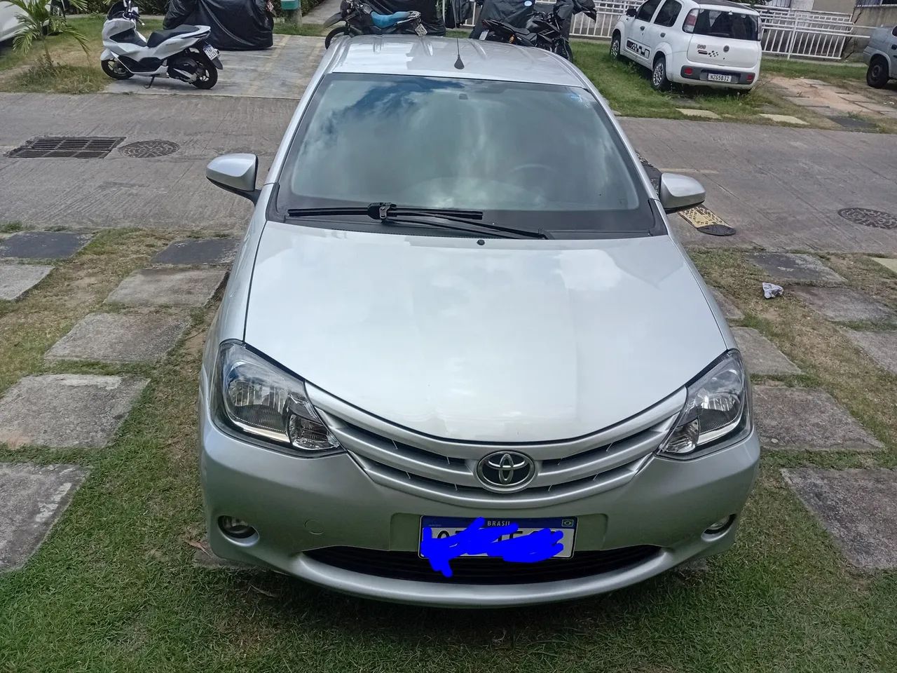Toyota Etios ETIOS X 1.3 Flex 16V 5p Mec. 2015