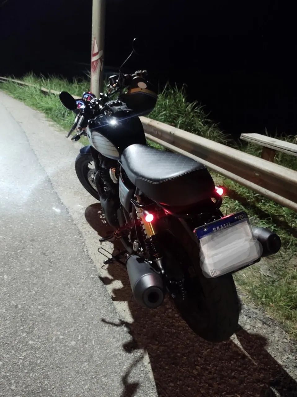 Royal Enfield - Interceptor 650 Custom - 2025 - Foto 2