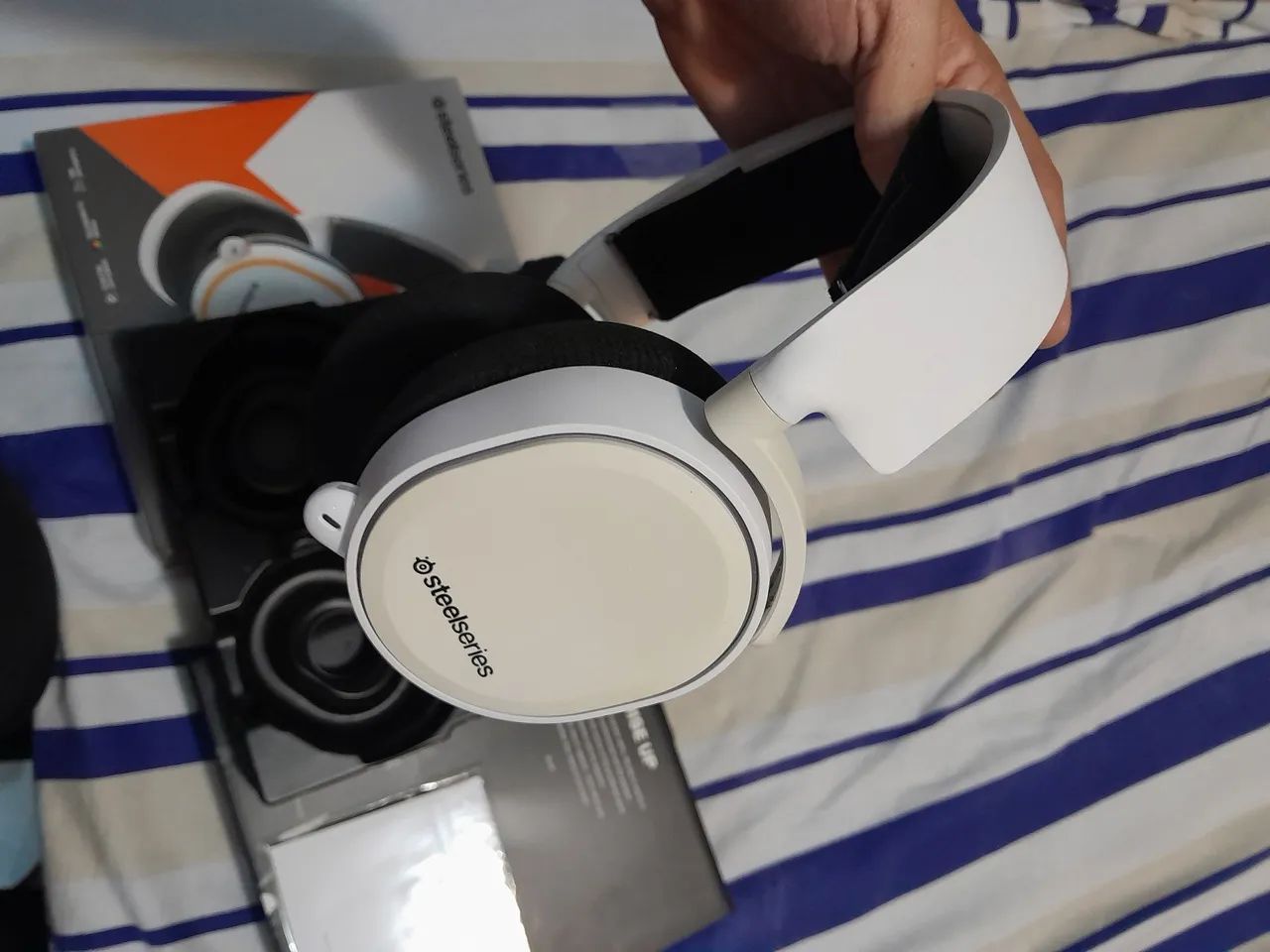 Headset Gamer SteelSeries Arctis 5 - Foto 5