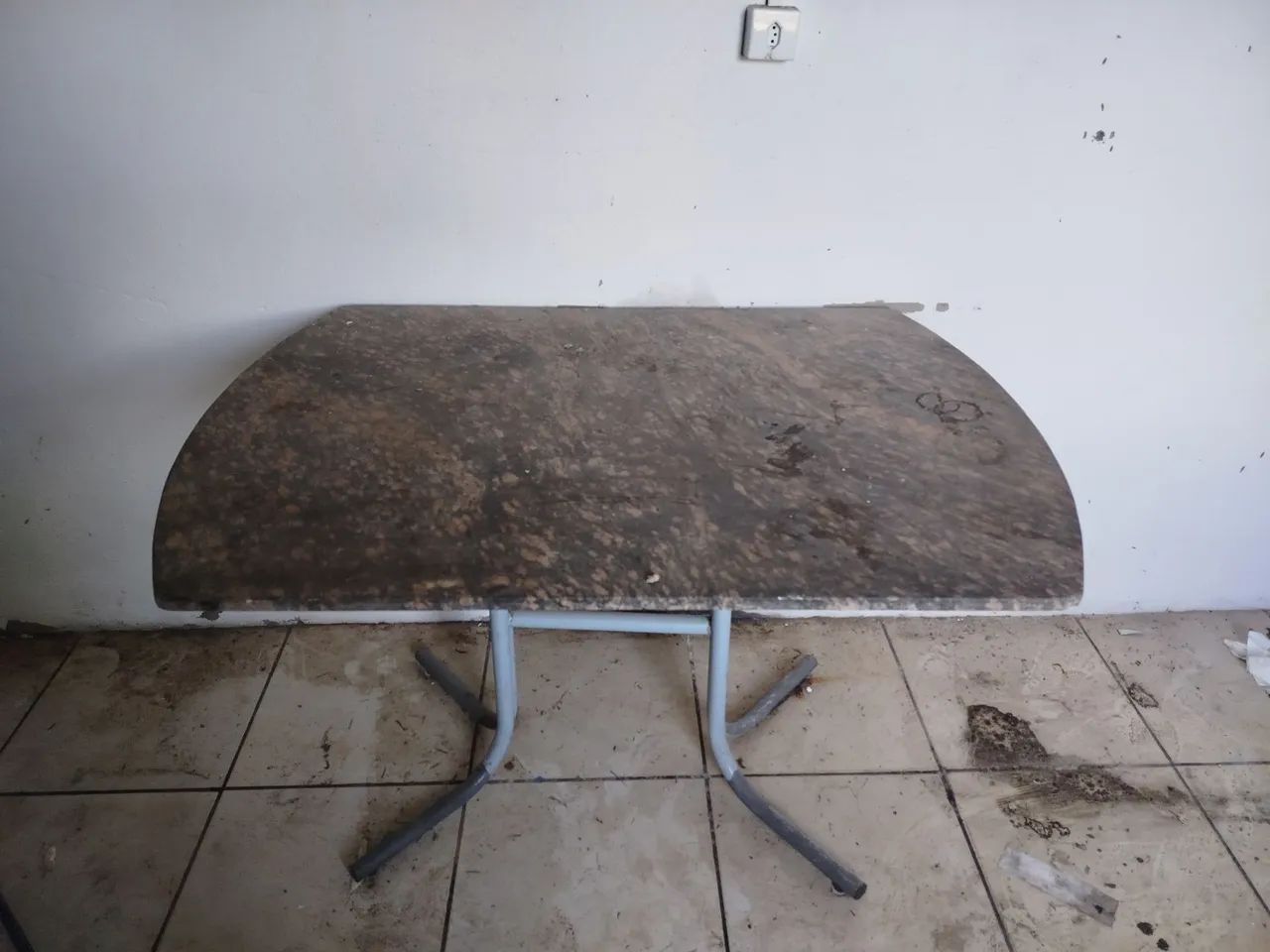 Mesa de mármore 