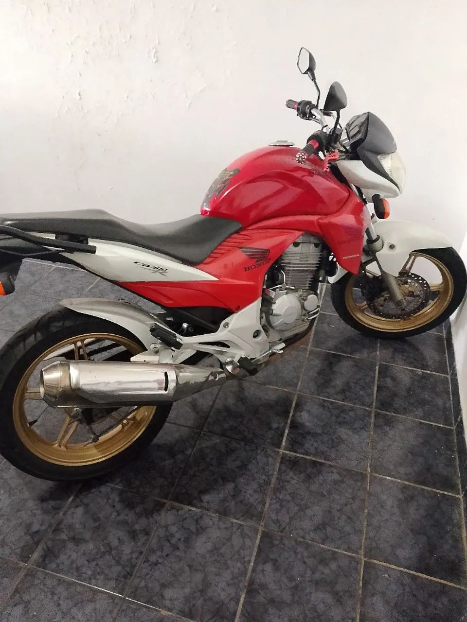 Moto CB 300 Ano 2010