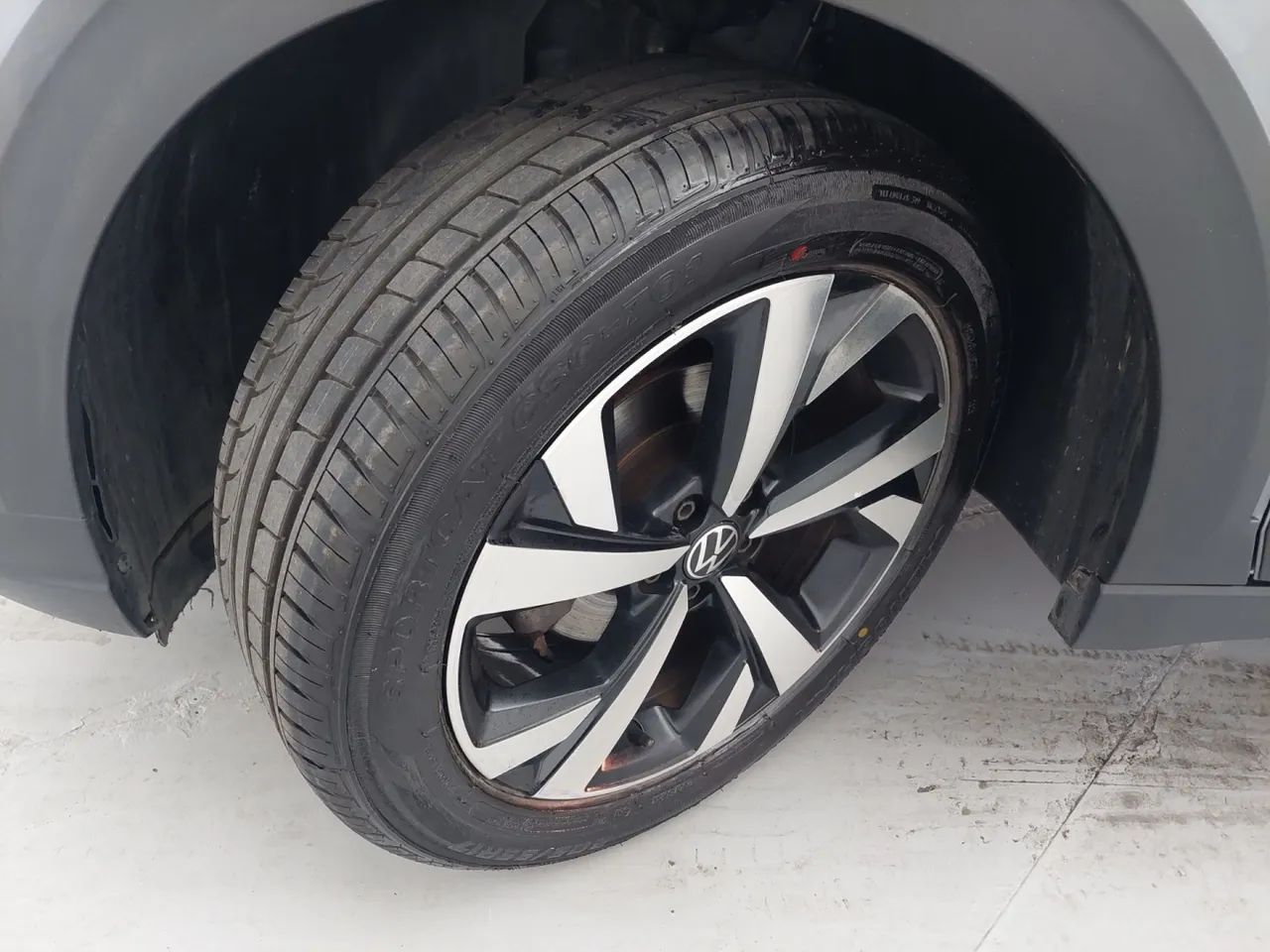 Volkswagen Nivus Highline 1.0 200 TSI Flex Aut., foto 11 de 18