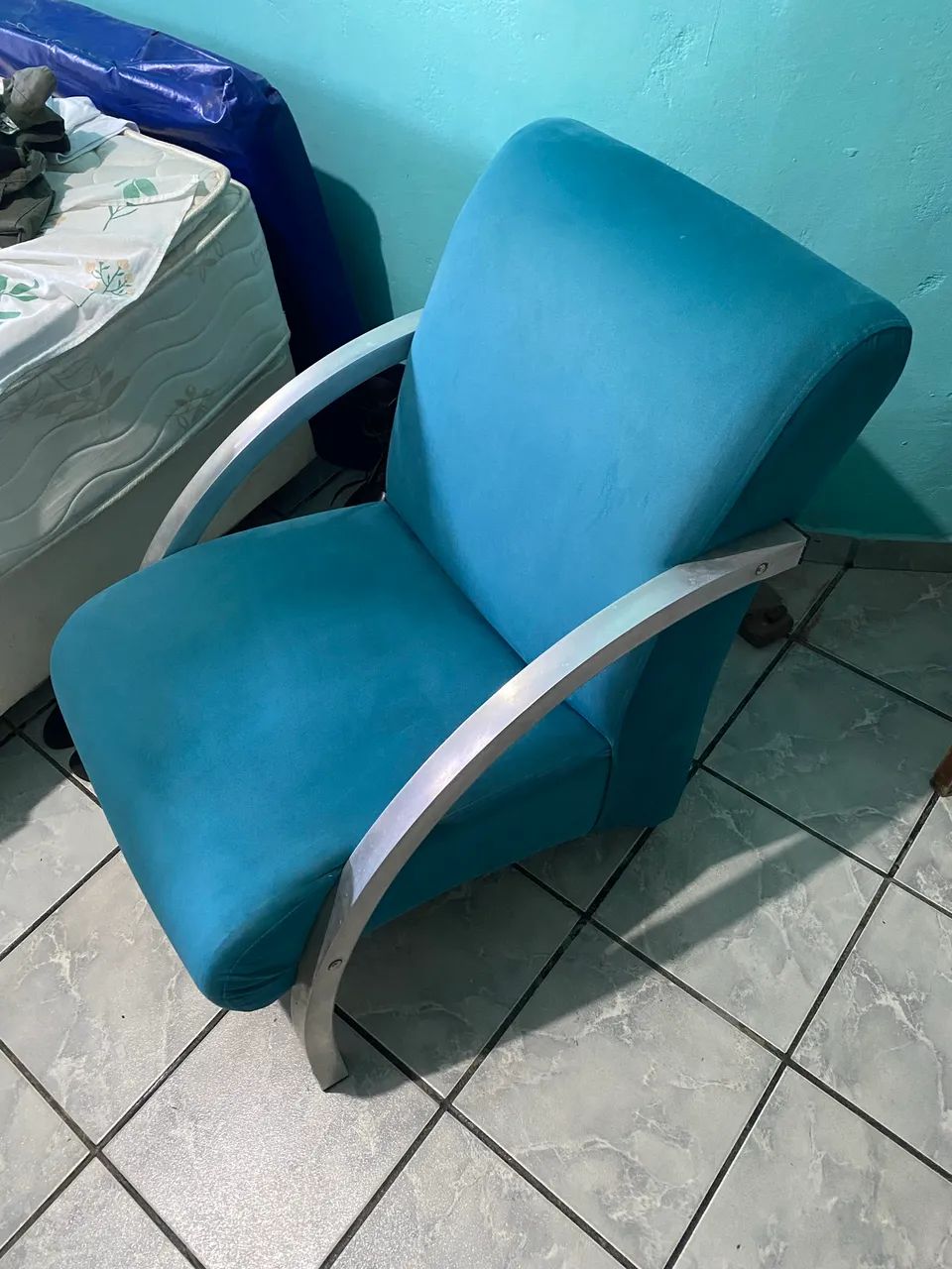 Poltrona em camurça 