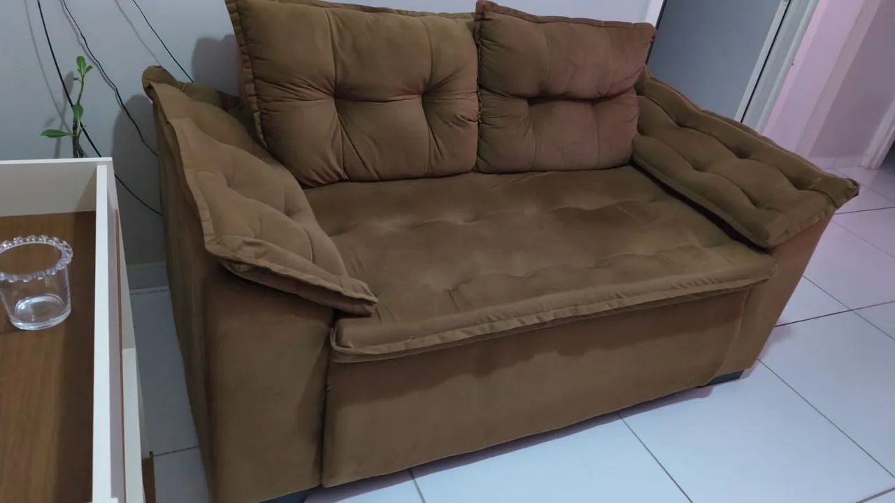 Vende-se sofá bem conservado 