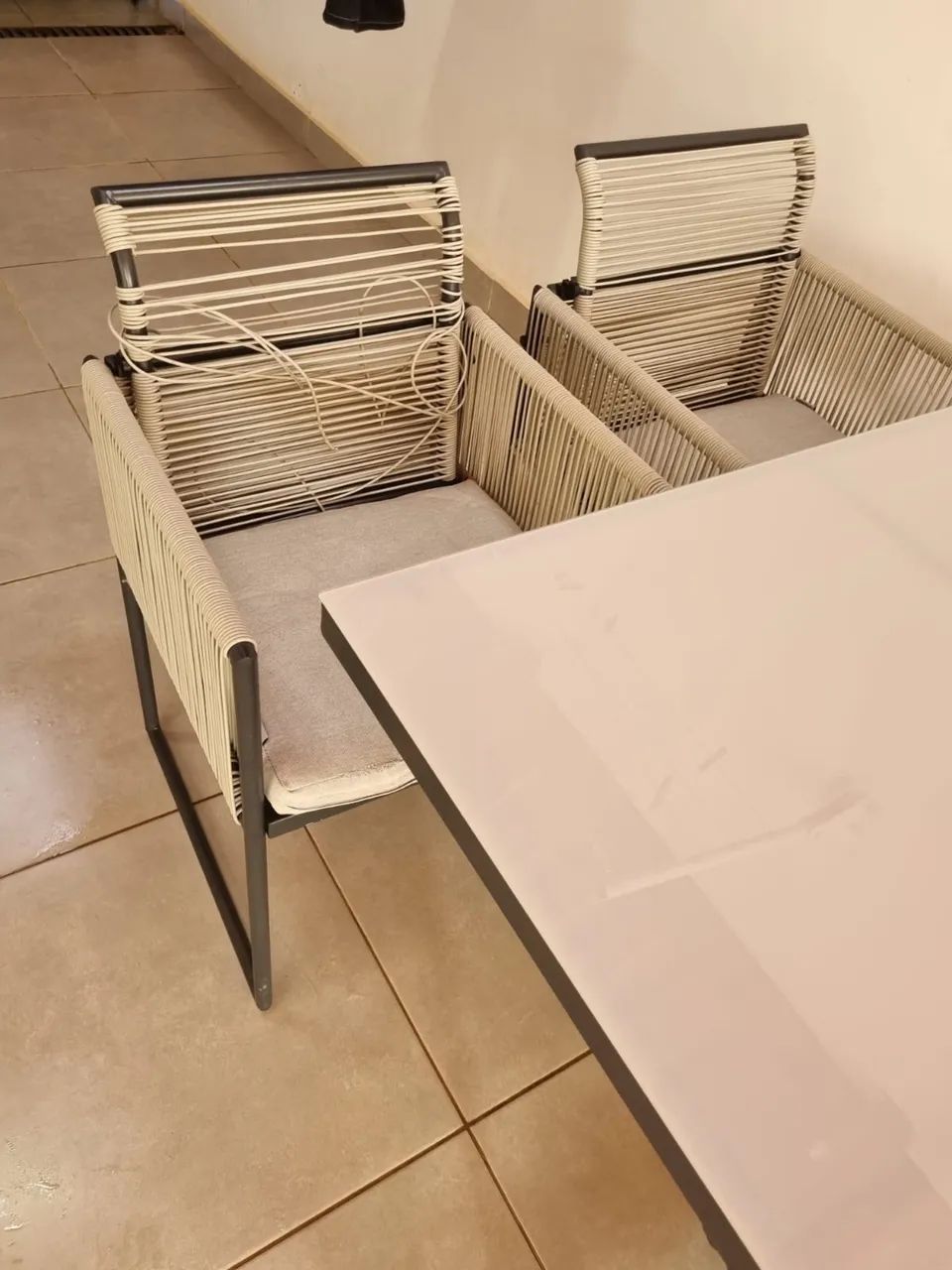Conjunto de cadeiras e mesa  - Foto 4