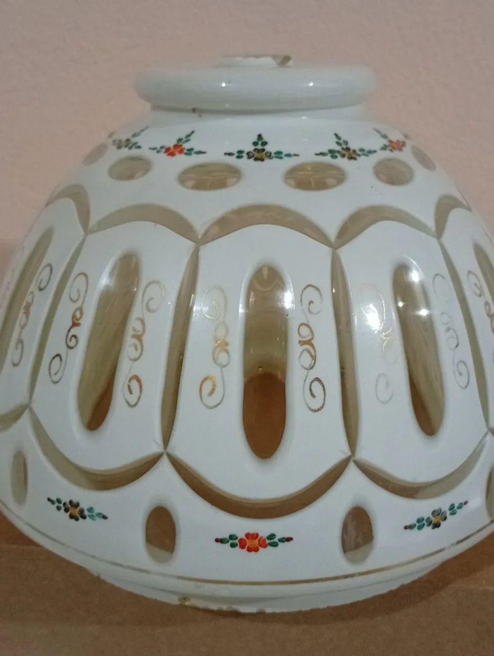 Cúpula para  lustre ou abajur de cristal Overlay opalino pintado a mão com bicados - Foto 2