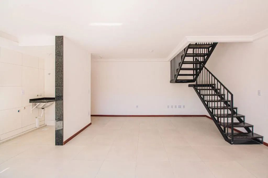 Cobertura duplex novinha com 4 quartos e 3 vagas e garagem - Foto 5