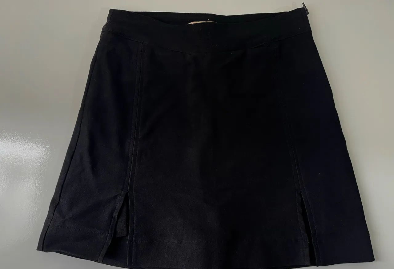 saia-short preta tamanho 18