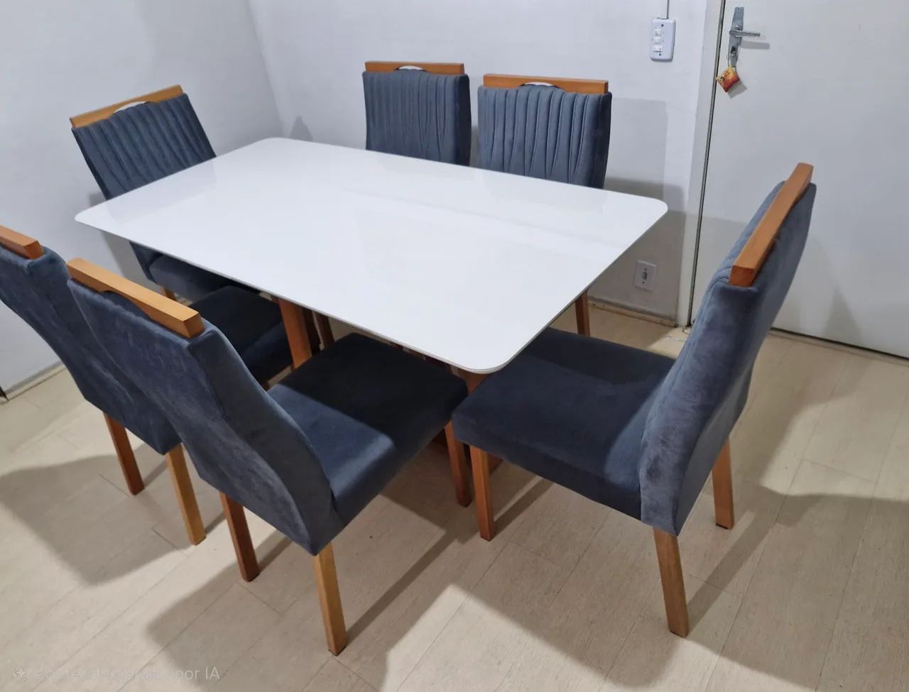 Mesa de Jantar com 6 Cadeiras 