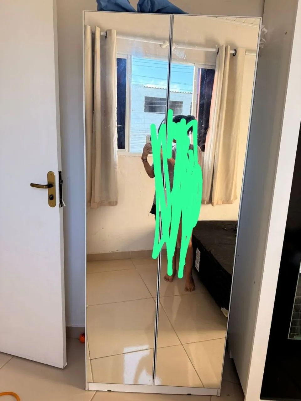 Sapateira com portas de espelho  - Foto 2
