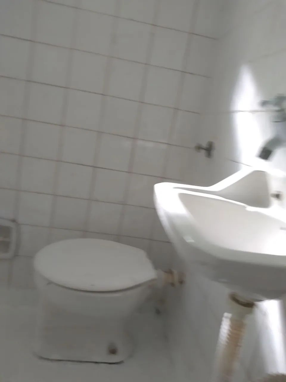 Alugo casa próximo ao centro de jandira - Foto 3