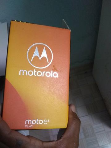 Vendo um moto e 5 play tem nota tem dois meses de comprado aceito cartao - Foto 2