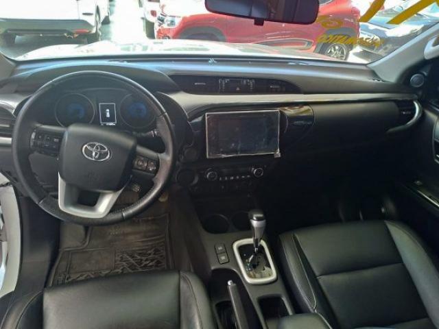 Toyota hilux 2017 2.7 srv 4x2 cd 16v flex 4p automÁtico - Foto 12