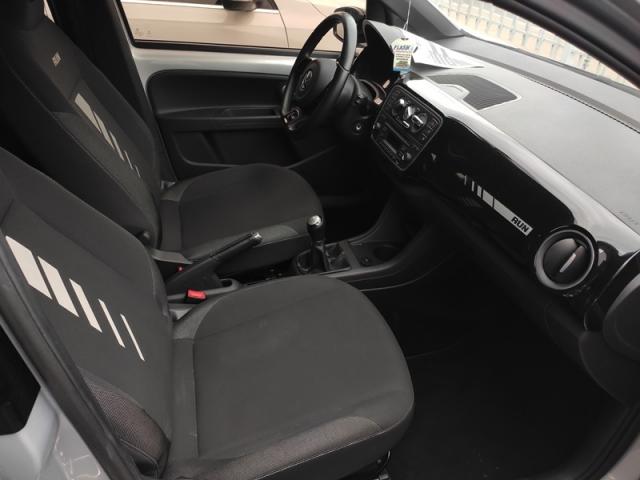 VOLKSWAGEN UP 1.0 MPI RUN UP 12V FLEX 2017 - Foto 6