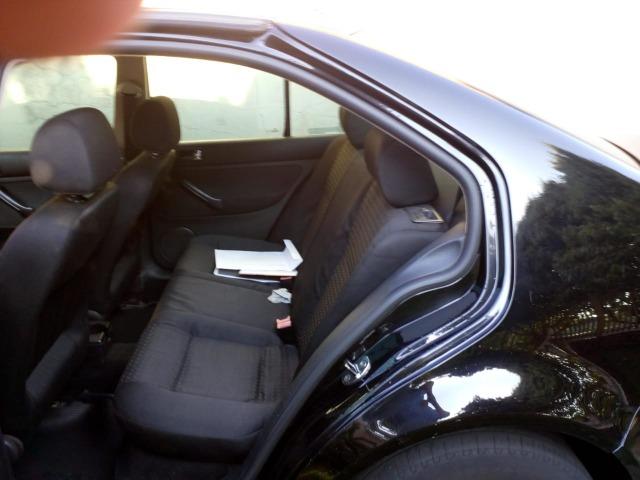 Volskwagen Bora 2.0 2004 - Foto 9