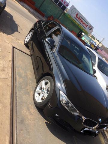 BMW 320I - muito nova