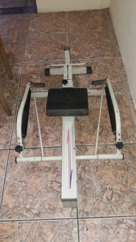 Simulador de remo seco