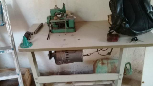 Maquina de costura semi industrial
