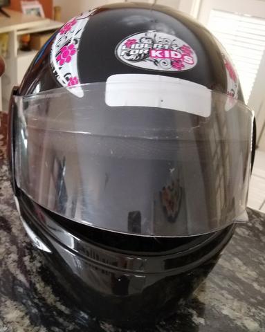 Vendo capacete infantil (usado)