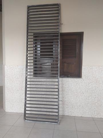 Vendo 2 grades enormes de metalon (VALOR PROMOCIONAL ATÉ SEXTA 29)