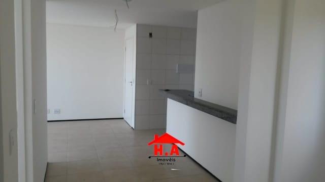 Apartamento com 3 dormitórios à venda, 64 m² por R$ 240.000 - Serrinha - Fortaleza/CE - Foto 4