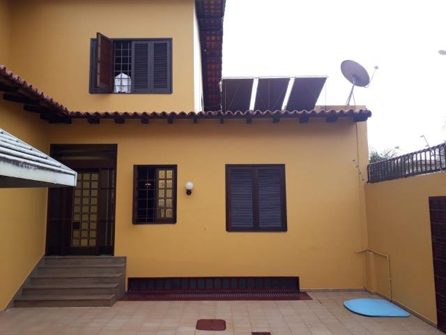 Lindo Sobrado de Esquina com subsolo! QNA 34 Taguatinga-Norte 05 Quartos, Piscina, Finan - Foto 3