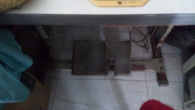 Vendo duas Máquinas de costura industriais. - Foto 2