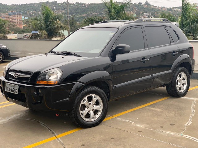 Vendo Camioneta Tucson hyundai 2010 completa - Foto 5