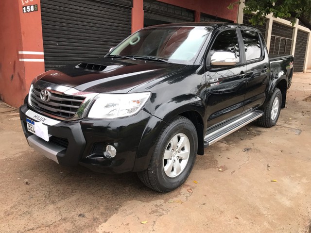 HILUX SRV   AUTOMÁTICA   DIESEL 4X4