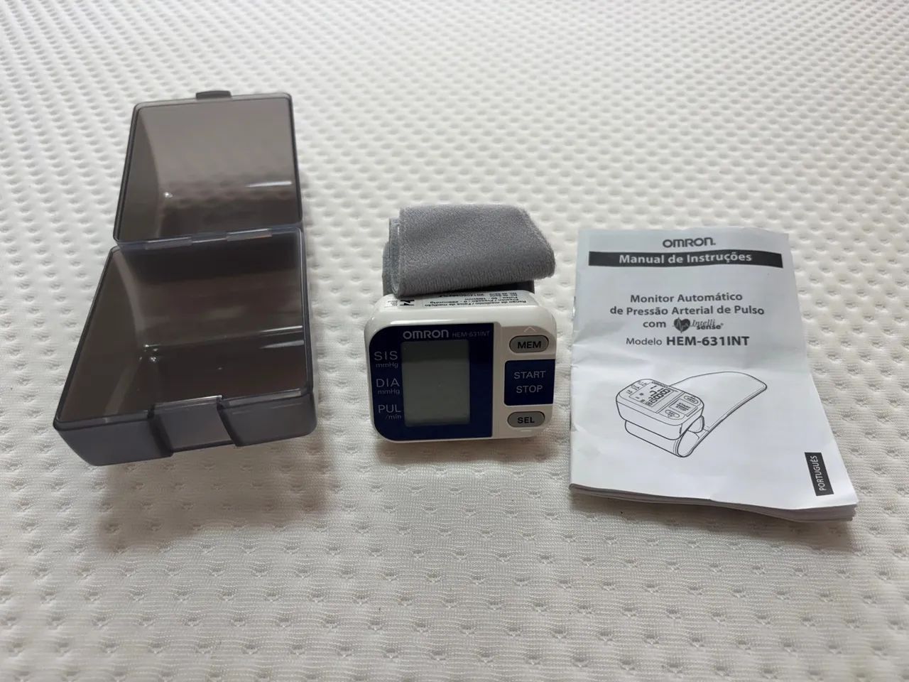 Aparelho de pressão arterial OMRON HEM-631INT - Foto 2